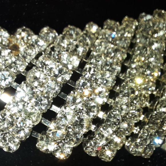 Gorgeous Rhinestone Statement Necklace Graduating Chevron - Picture 7 of 14